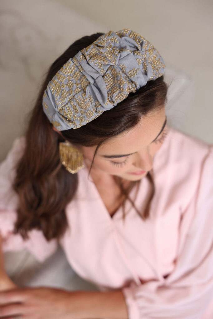 קשת לשיער – 'נמסיס' – רקמה (2)